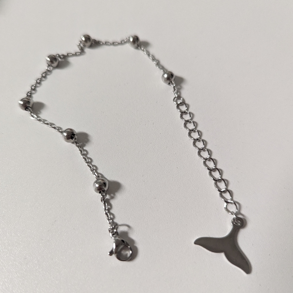 Lucky Dolphin Tail Bracelet